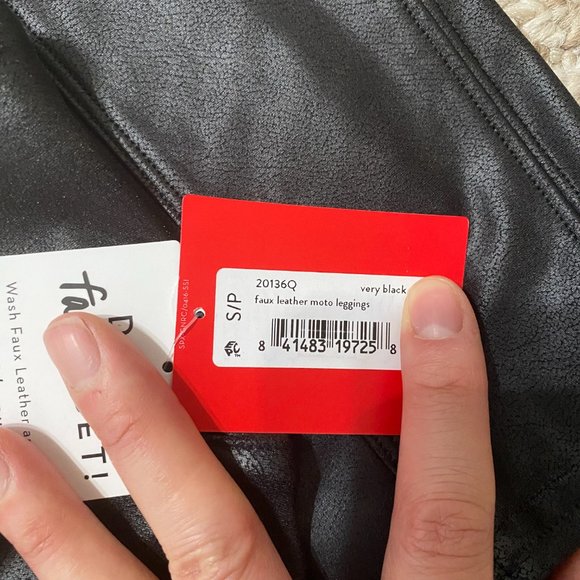 Spanx Faux Leather Moto Leggings Size Small Petite - Picture 7 of 8